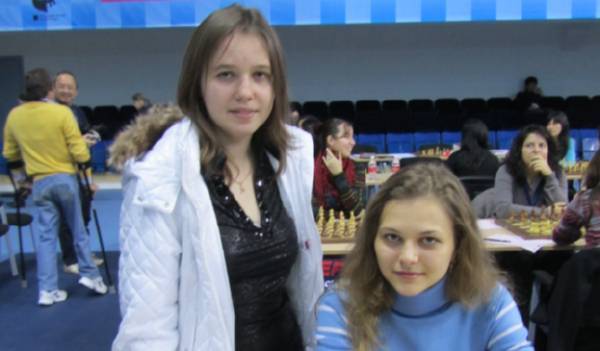 Cmilyte ahead, Stefanova on her heels - News - SimpleChess